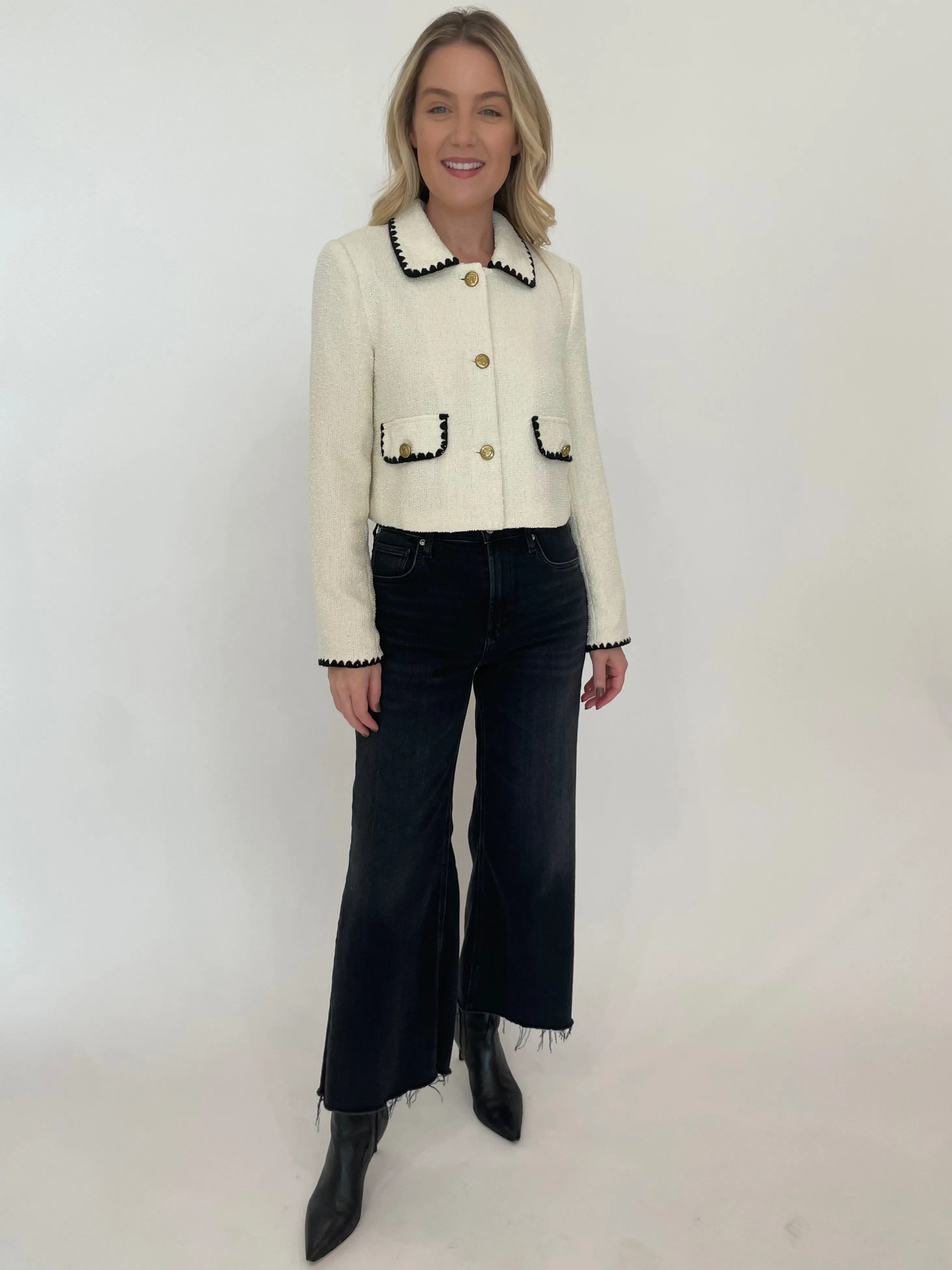 Contrast Trim Button Down Cropped Blazer