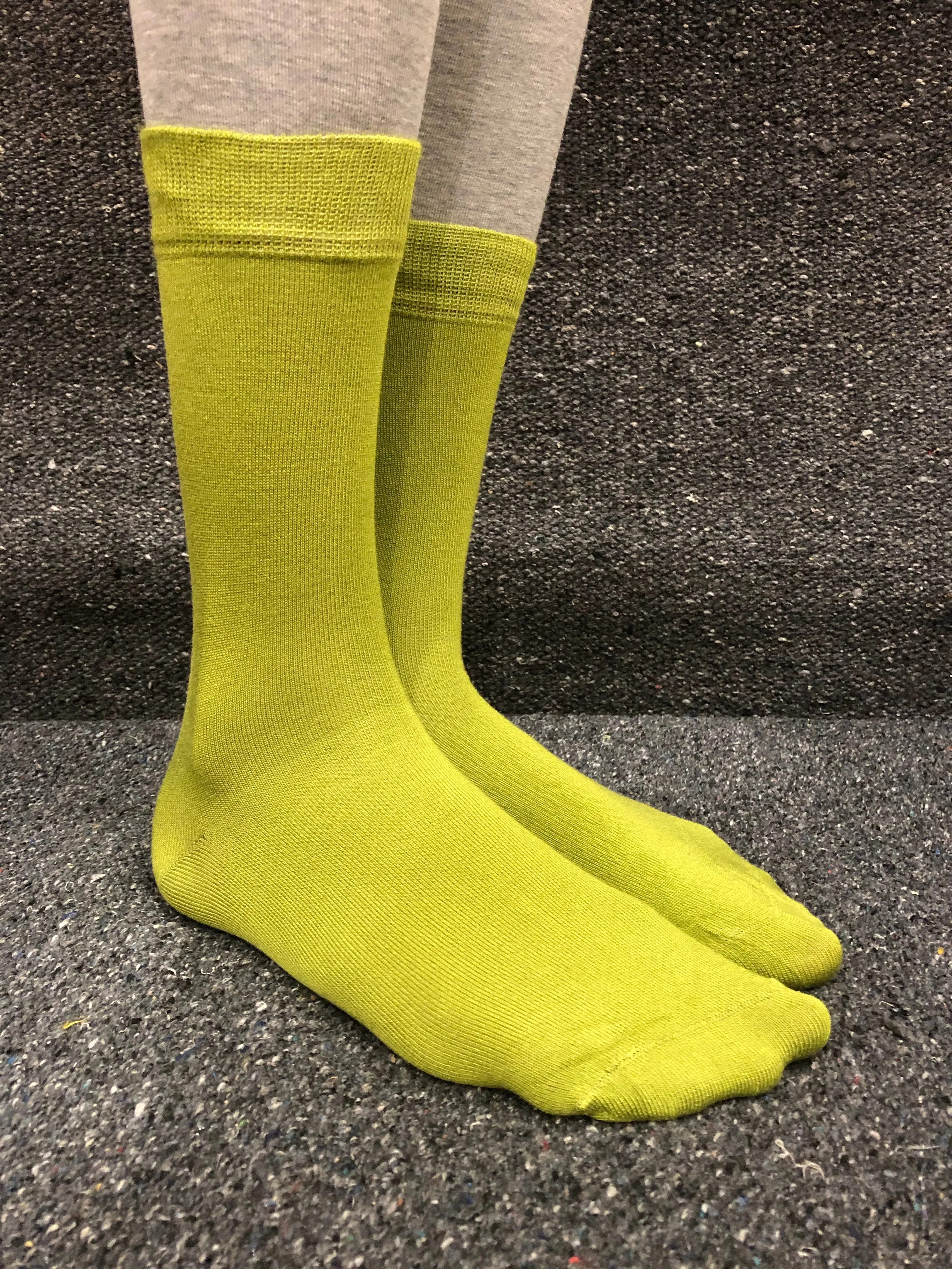 MoSo Bamboo Socks - Solid Colours  (4-7)
