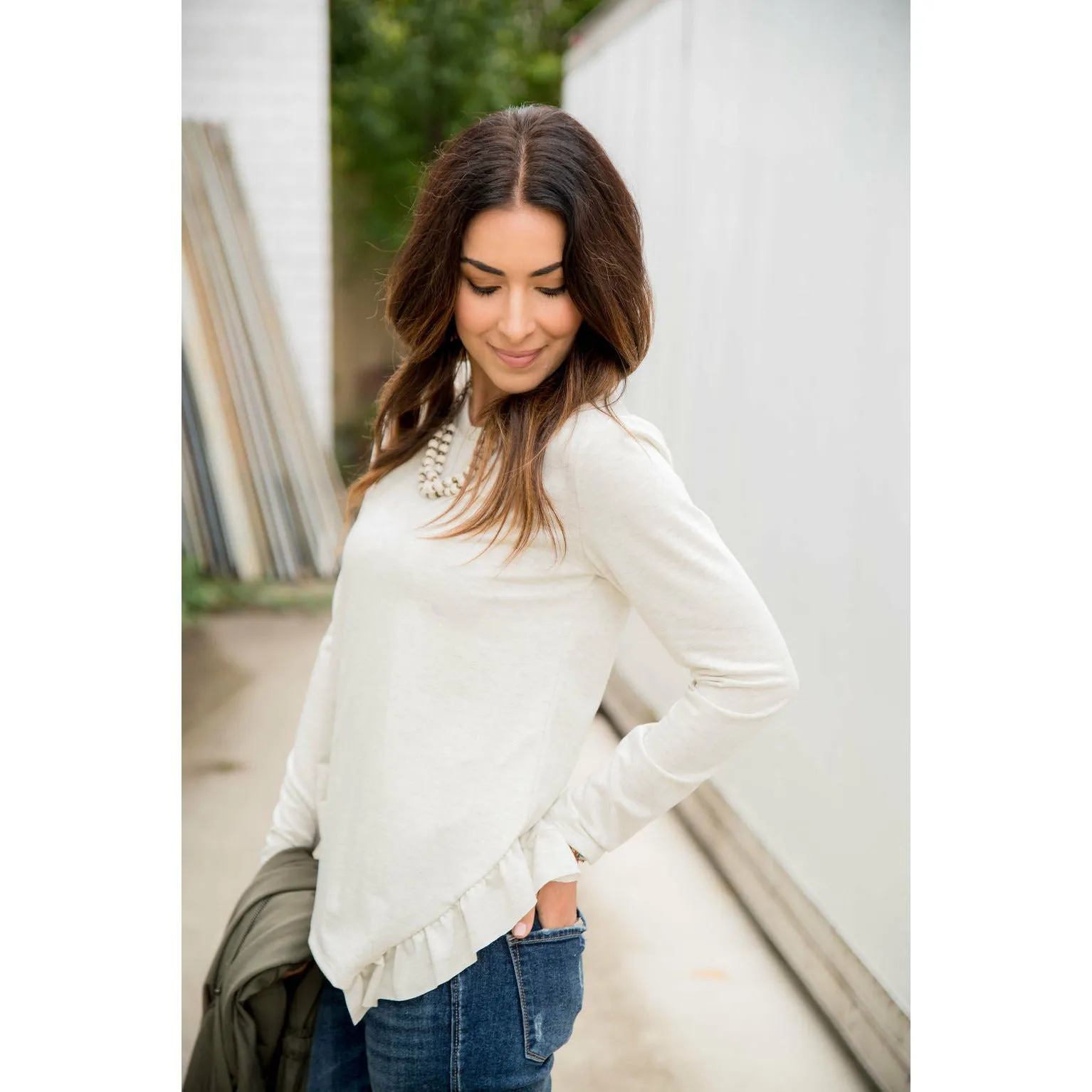 Ruffle V Slit Sweatshirt
