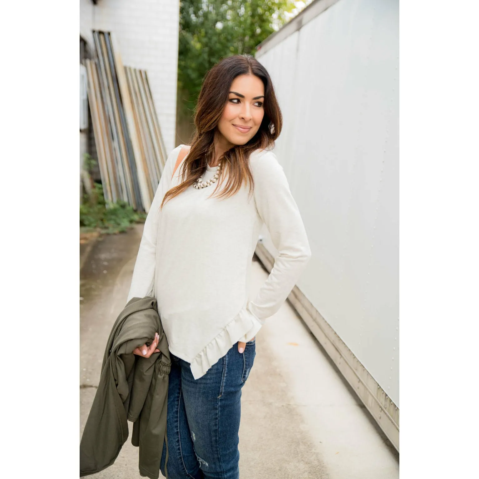 Ruffle V Slit Sweatshirt