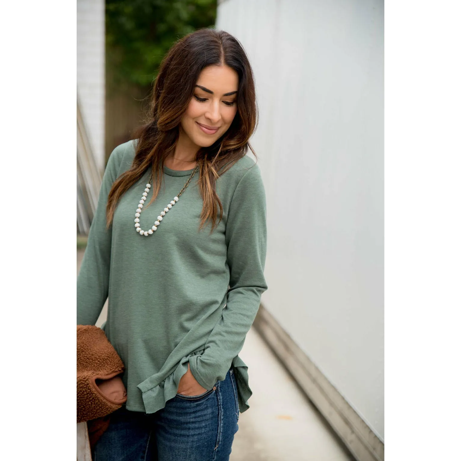 Ruffle V Slit Sweatshirt