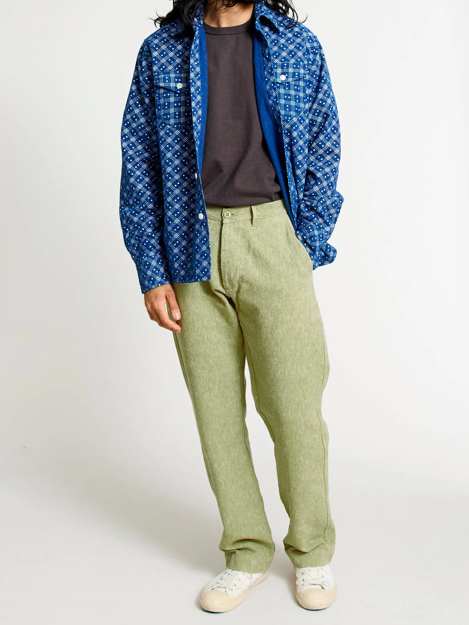 Rustic Plainweave Flat Front Chino in Olive