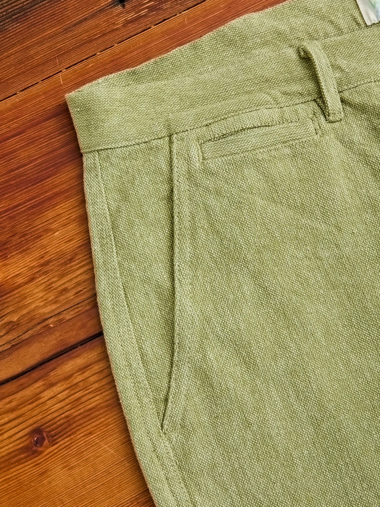 Rustic Plainweave Flat Front Chino in Olive