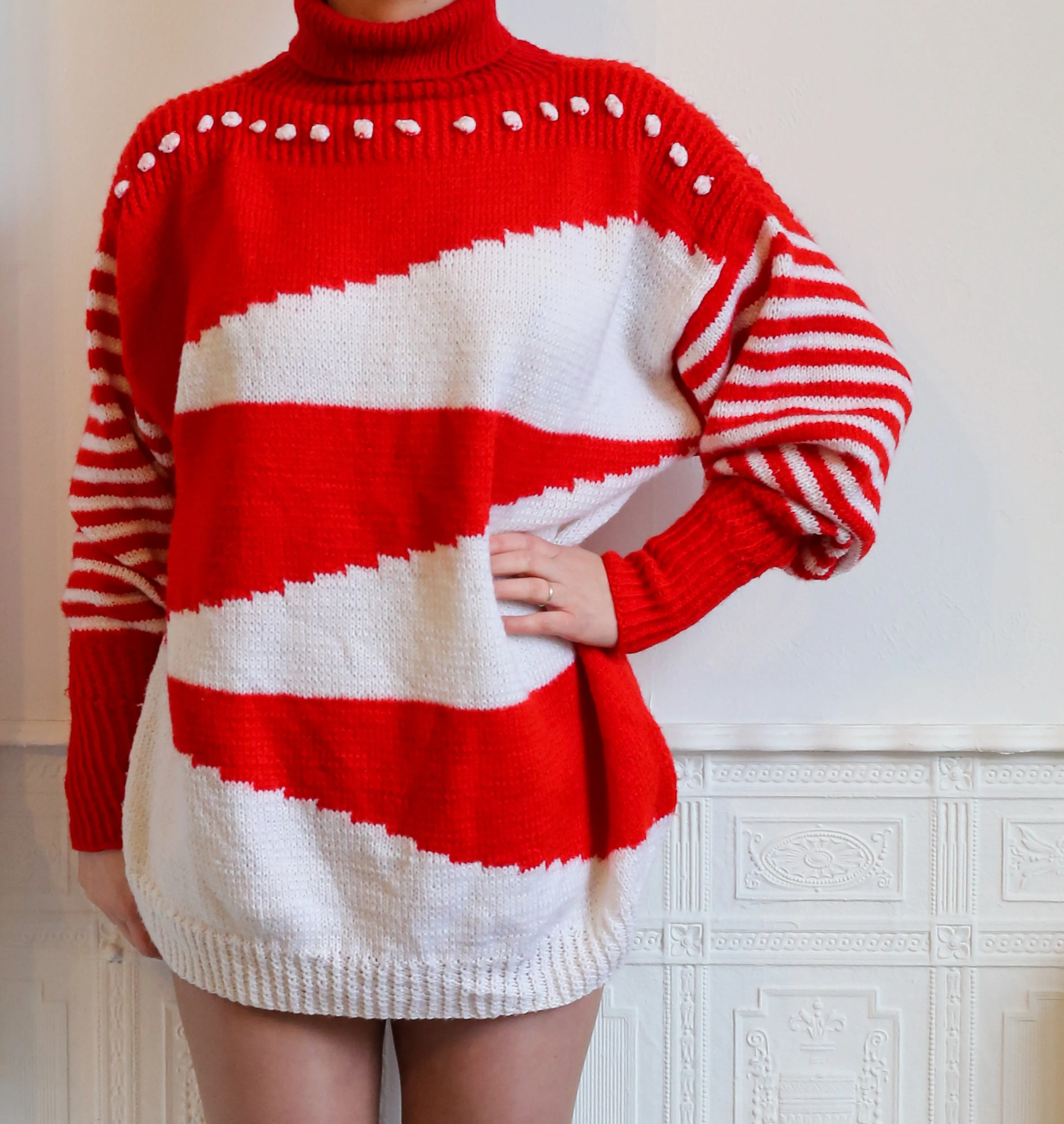 Vintage 1980s Red and White Hand Knit Sweater