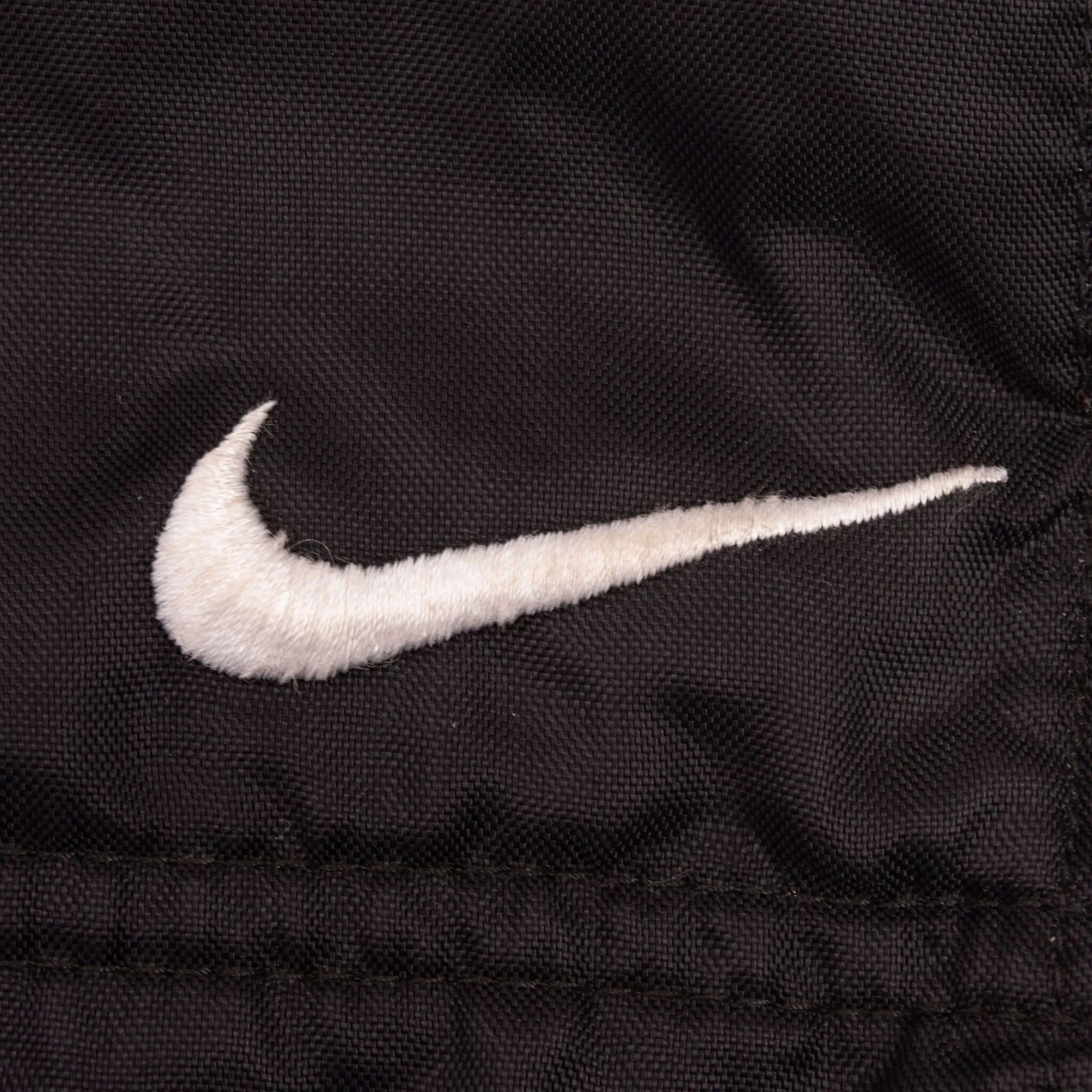 VINTAGE NIKE BLACK PULLOVER WINDBREAKER JACKET 1990S SIZE LARGE
